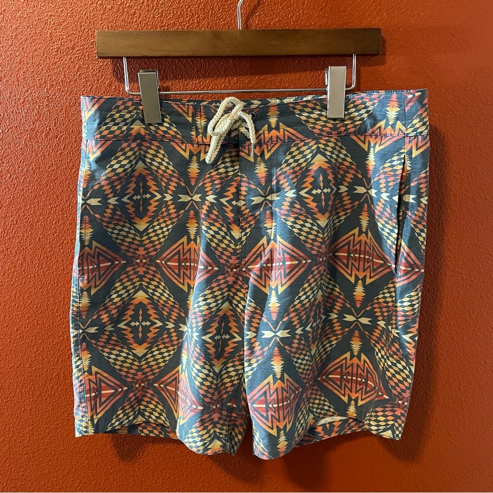 Faherty x Huckberry Men’s 7” Sequoia Southwestern‎ Grove Board Classic Shorts